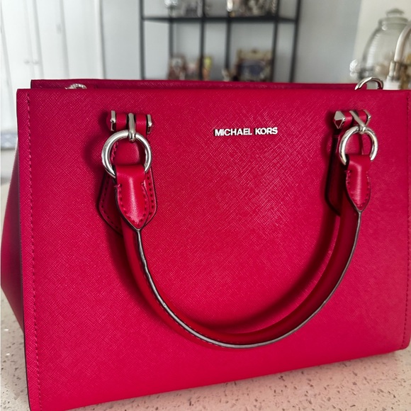 Michael Kors Bold Pink Satchel - Picture 5 of 13